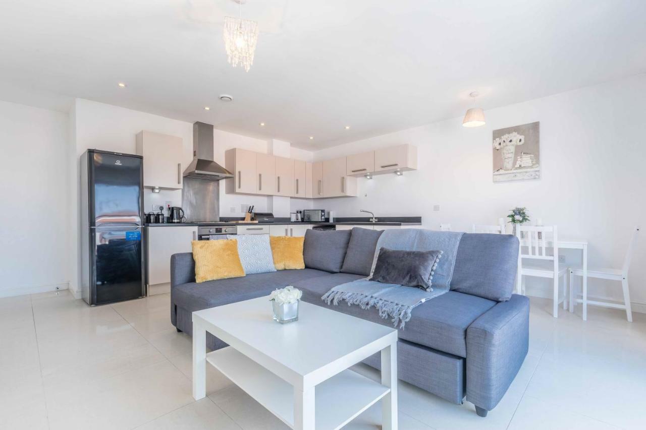 The Penthouse @ Waterside Grange Apartment Slough Luaran gambar