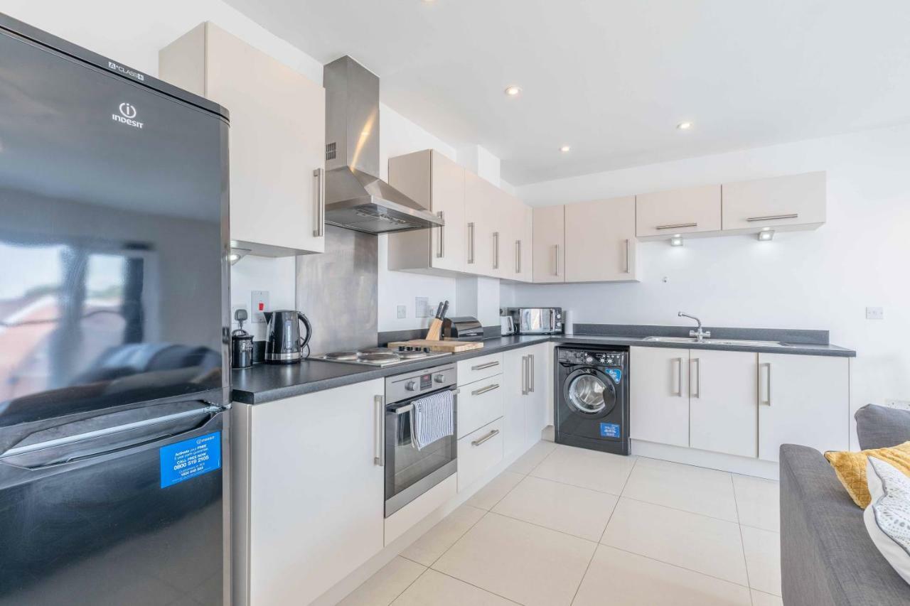 The Penthouse @ Waterside Grange Apartment Slough Luaran gambar