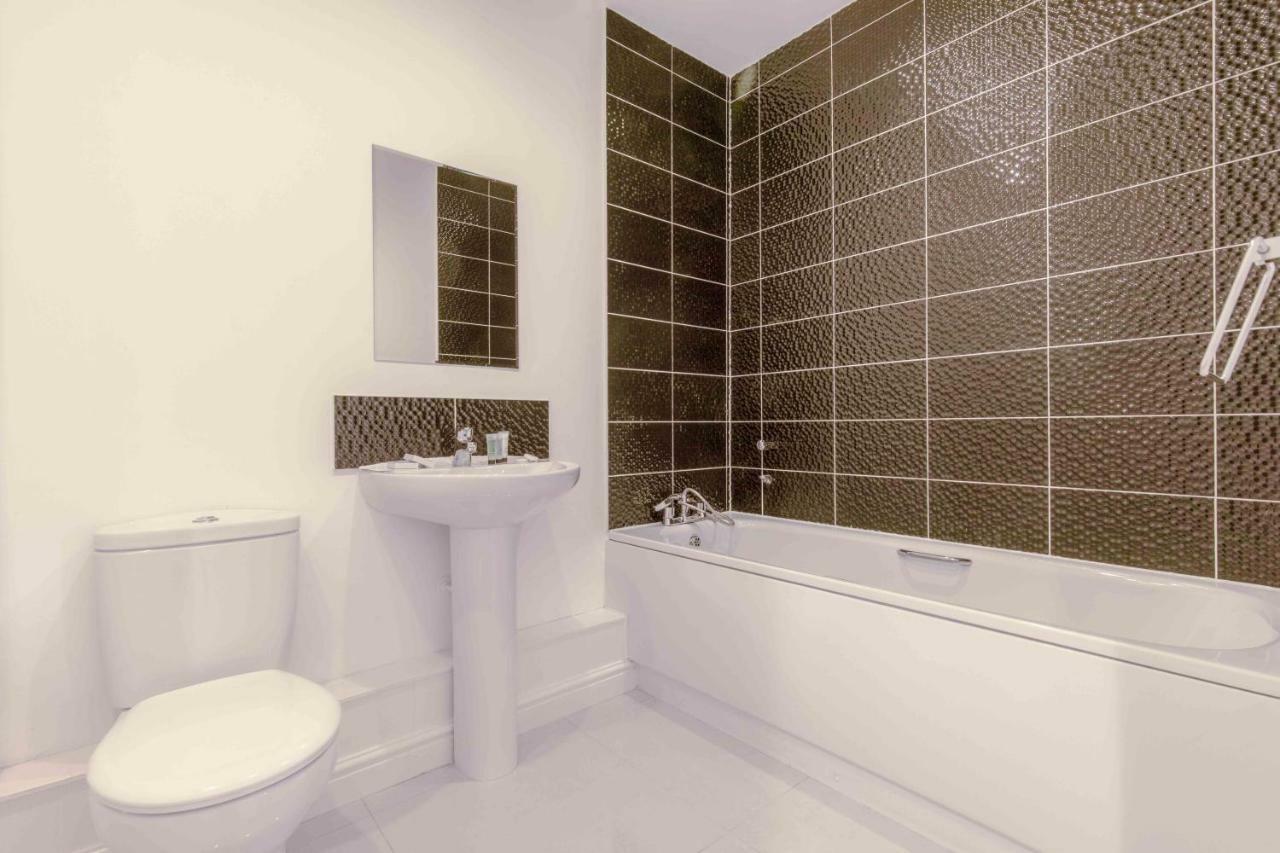 The Penthouse @ Waterside Grange Apartment Slough Luaran gambar